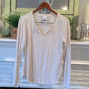 CAbi Casual Vneck Cream Speckled Long Sleeve Ribbed Tee Size Small #4003